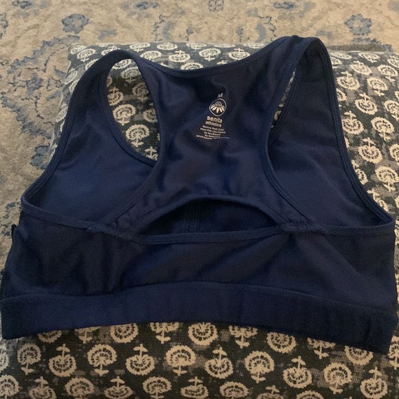 EUC. Senita Stow and Go sports bra Medium - Picture 10 of 11